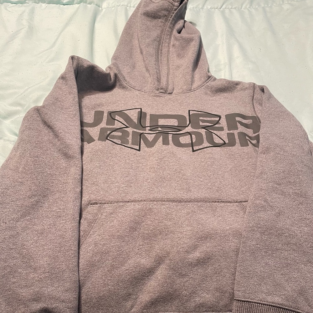 Under Armour boys hoodie size large.